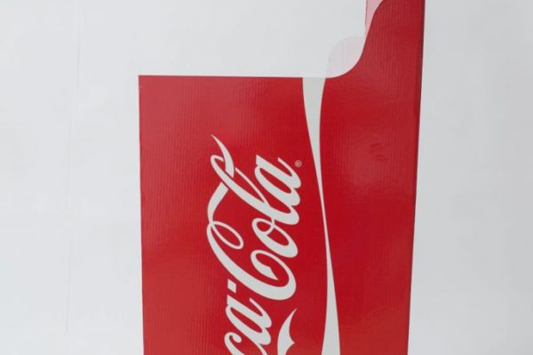 Coca-cola-sampling-trolley-getranke4-686x1030